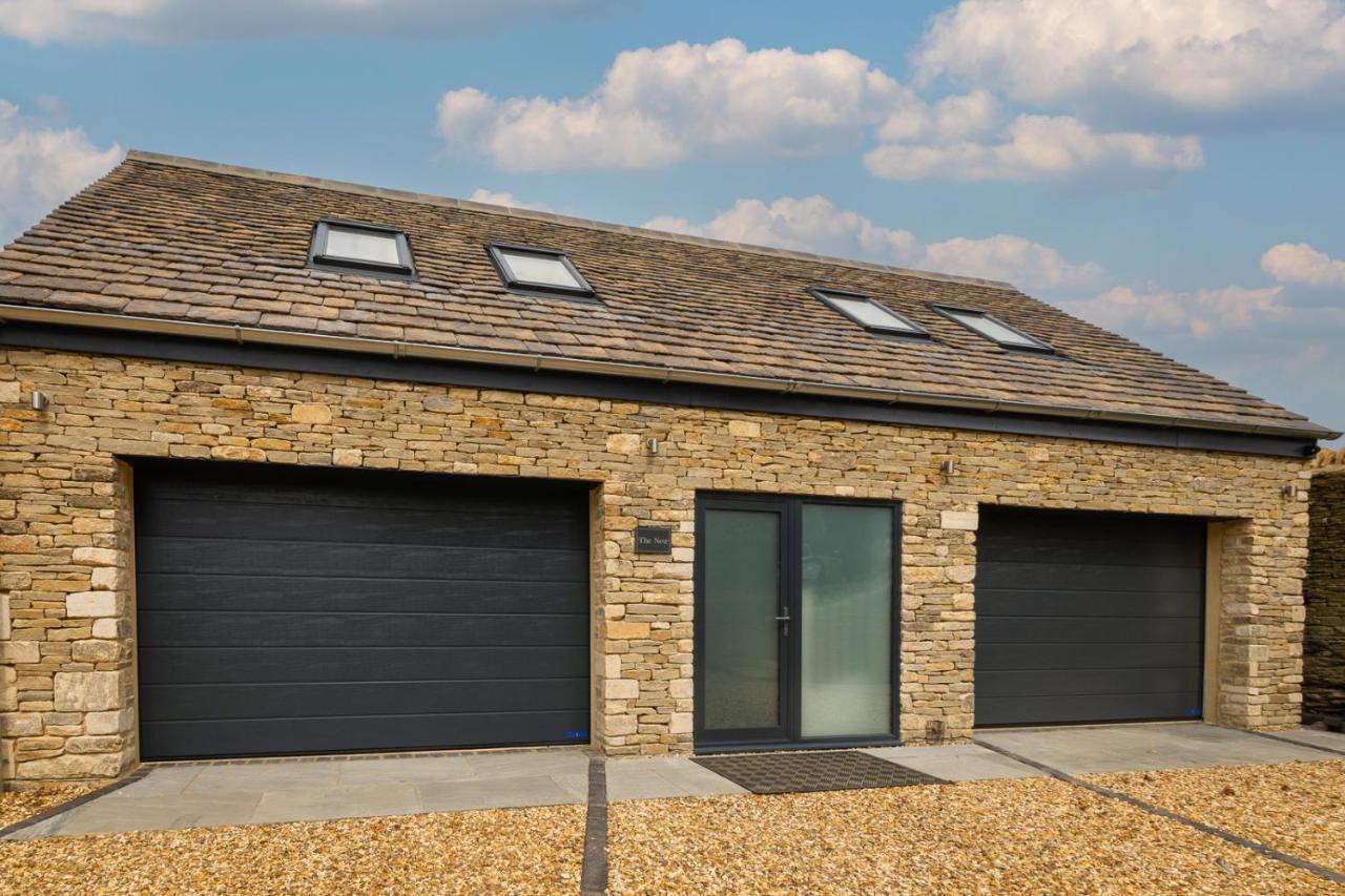 Stylish One Bedroom Cotswold Coach House Тетбері Екстер'єр фото
